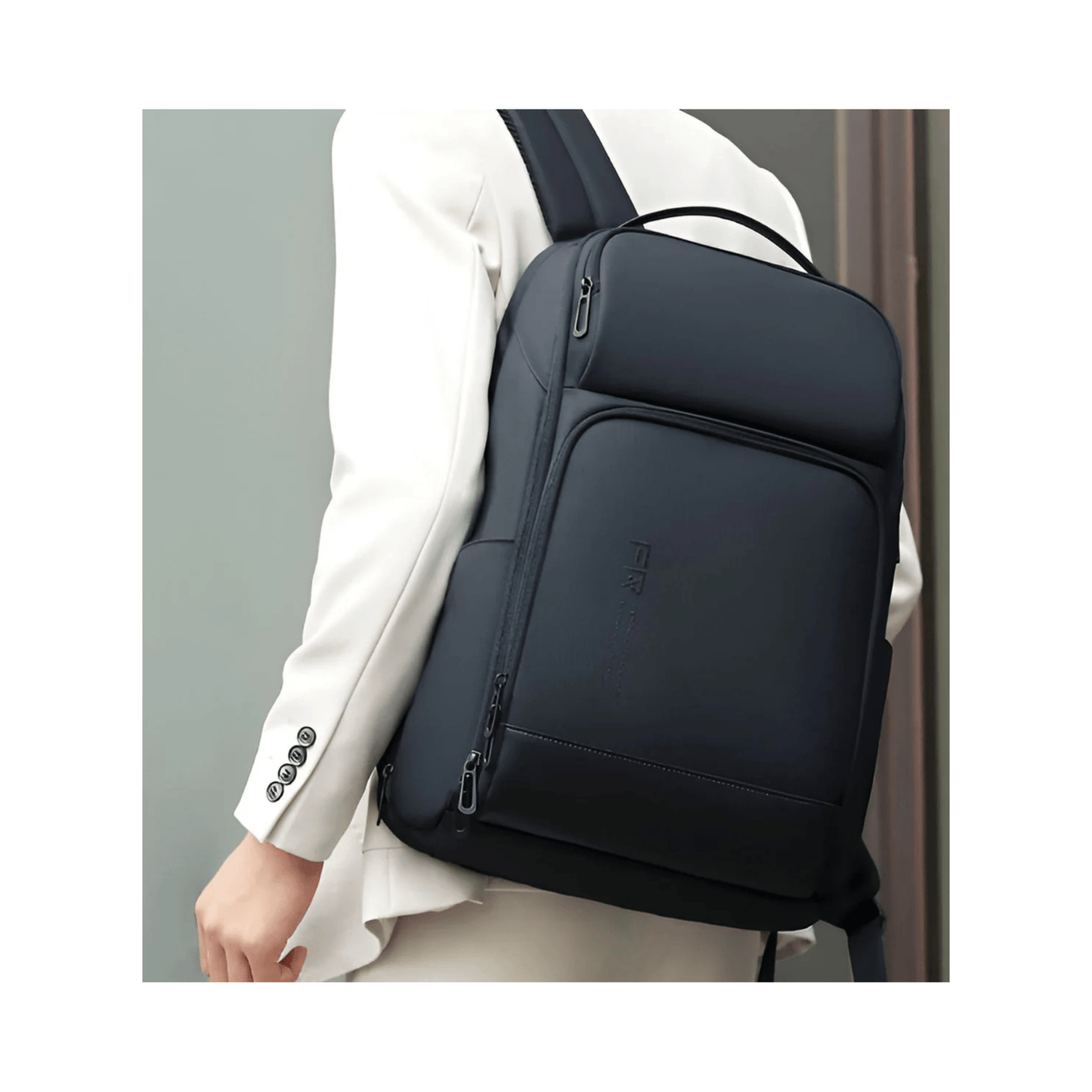 CarryQuest® - Laptop Rugzak - USB Oplaadfunctie - 35L - Laptopvak tot 15.6 inch - GrijsCarryQuestsimple