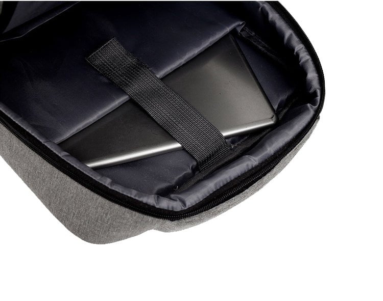 CarryQuest® Luxe Laptoptas – 15.6" Laptopcompartiment – Waterdicht – Lichtgewicht – USB - oplaadbaarCarryQuest®simpleNiet Klaar