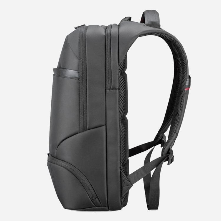 CarryQuest® 20 - 35L Laptop Rugzak – Ergonomisch en Waterdicht – Perfect voor Werk en ReisCarryQuest