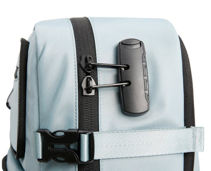 CarryQuest® 30L Waterdichte Rugzak – Lichtgewicht & Duurzaam – Perfect voor Reizen & Dagelijks GebruikCarryQuest®simpleNiet Klaar