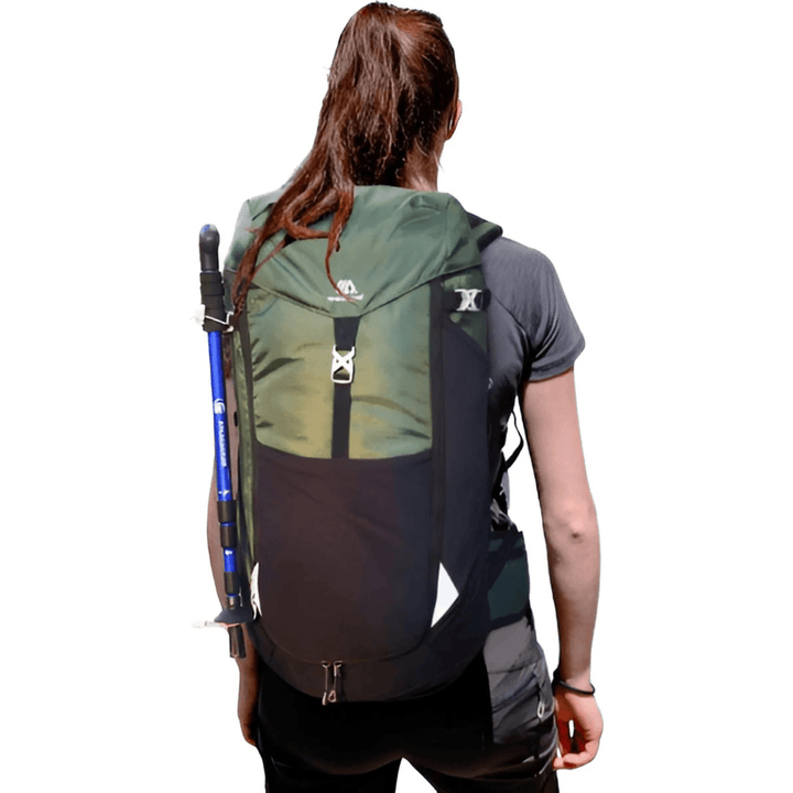 CarryQuest® - 50L Bergrugzak Waterdichte Schoudertas - 50 Liter Capaciteit - Voor Kamperen en Wandelen - Groen