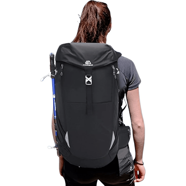 CarryQuest® - 50L Bergrugzak Waterdichte Schoudertas - 50 Liter Capaciteit - Voor Kamperen en Wandelen - Zwart