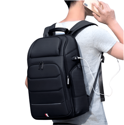 CarryQuest® - Laptop Rugzak USB Oplaad Functie - Zwart - CarryQuest