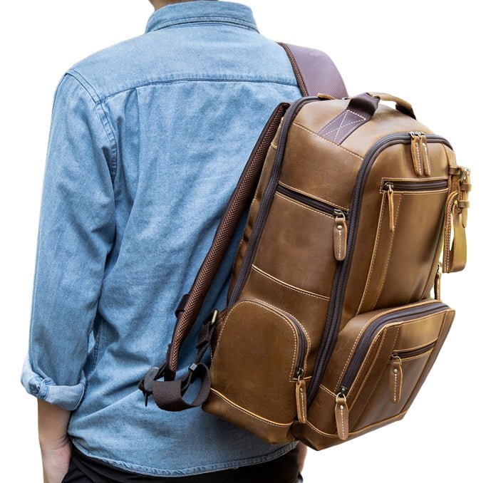 CarryQuest® Vintage Leer Backpack - 20 - 35 Liter - Laptop 15,6" - Rijk Bruin/Donkerbruin - Waterafstotend - USB OplaadpoortCarryQuest®simpleNiet Klaar