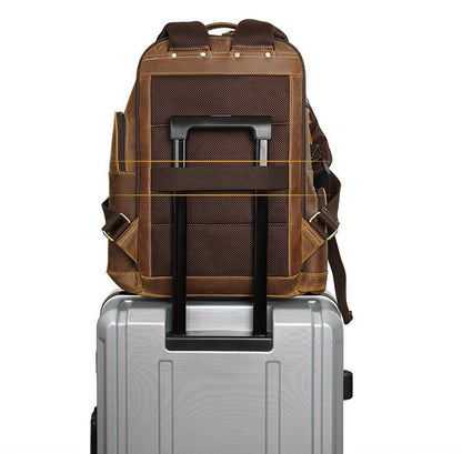 CarryQuest® Vintage Leer Backpack - 20 - 35 Liter - Laptop 15,6" - Rijk Bruin/Donkerbruin - Waterafstotend - USB OplaadpoortCarryQuest®simpleNiet Klaar