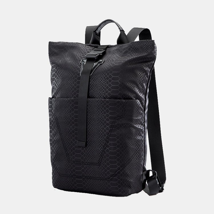 CarryQuest® Waterdichte Reisrugzak – 41x32x14 cm – Lichtgewicht & Stijlvol – Perfect voor VrouwenCarryQuest®Reisrugzak03