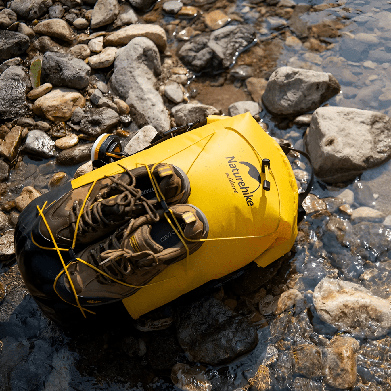 CarryQuest® - Waterdichte Rugzak 20L - Bergbeklimmen - Lichtgewicht - 2 Kleuren